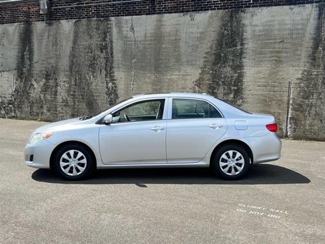 $8288 : 2009 Corolla LE image 5