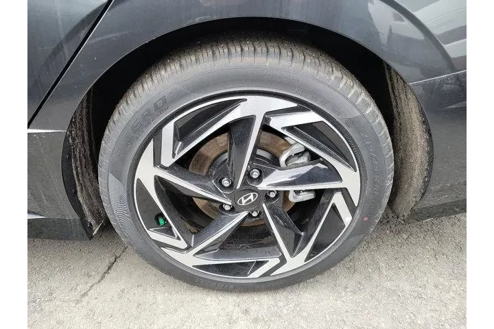 $31960 : Hyundai SONATA 2024 SEL 4dr image 4