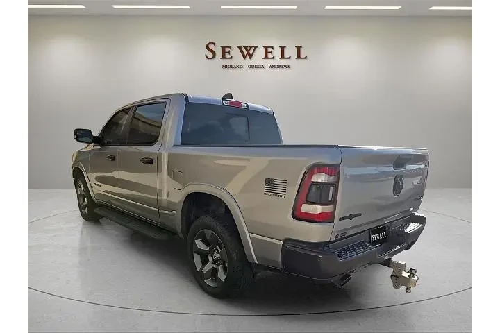 $28500 : Ram 1500 2021 4x4 Big Horn 4 image 2