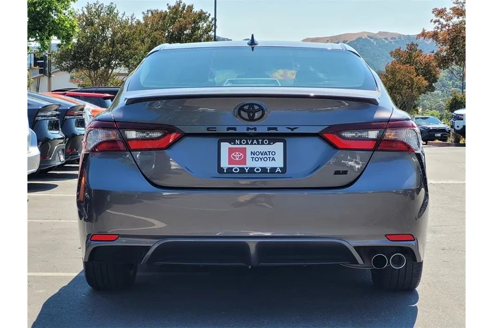 $25199 : Gold Certified2022 Camry SE image 7
