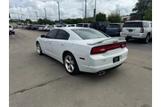 $8980 : 2013 Charger 4dr Sdn SXT RWD thumbnail