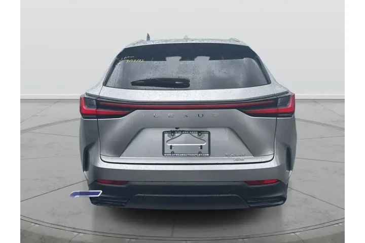 $33117 : Lexus NX 350 2022 AWD 4dr Cr image 7
