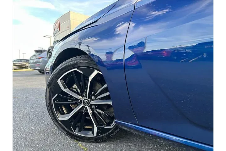 $22995 : Nissan Altima 2023 2.5 SR 4d image 8