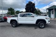 $22990 : 2018 Tacoma thumbnail