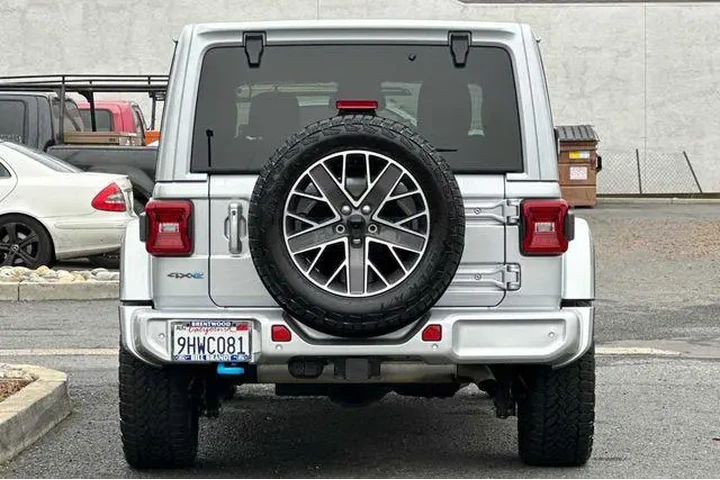 $39953 : Jeep Wrangler 2024 4x4 High image 8