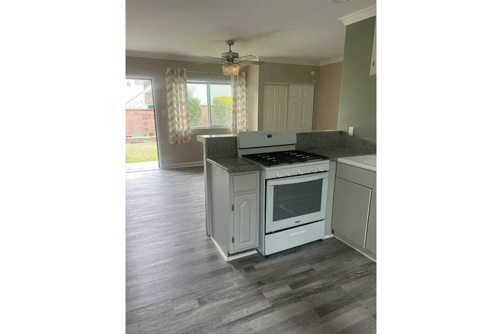 $1100 : Apt. Acogedor en Huntington🏡 image 4