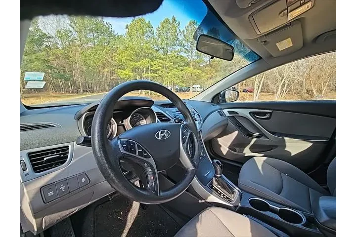 $10495 : Hyundai ELANTRA 2014 SE 4dr image 9