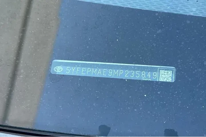 $15995 : Toyota Corolla 2021 LE 4dr S image 7