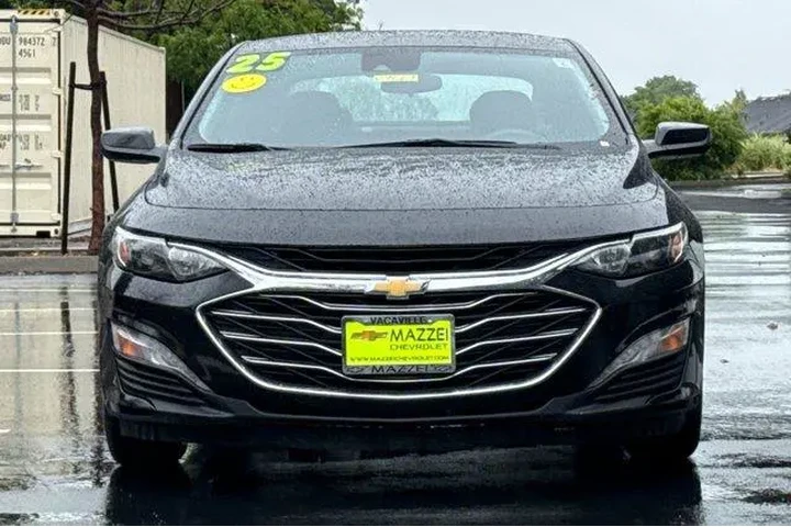 $15692 : Chevrolet Malibu 2023 LT 4dr image 7