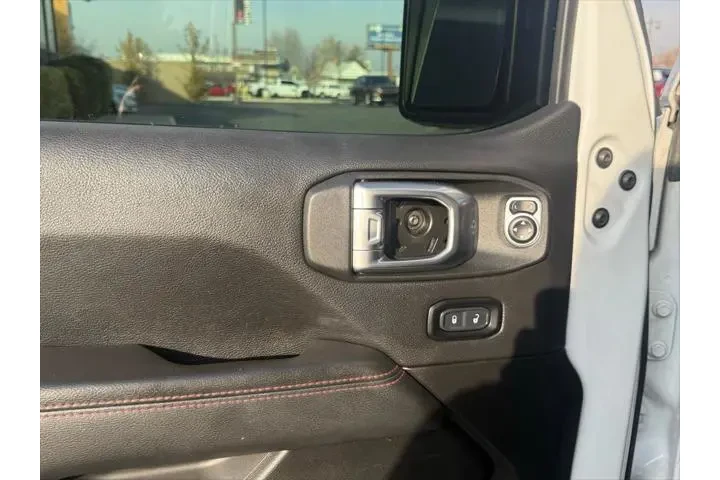 $29988 : Jeep Wrangler Unlimited 2021 image 9