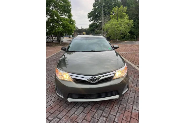 $6500 : 2013 Camry LE image 1