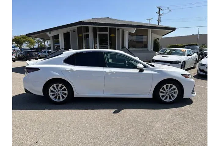 $22526 : Toyota Camry 2022 LE 4dr Sed image 8
