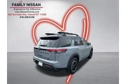 $34806 : Nissan Pathfinder 2024 AWD R thumbnail