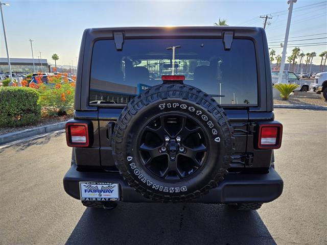 $33143 : Pre-Owned 2022 Wrangler Willys image 5