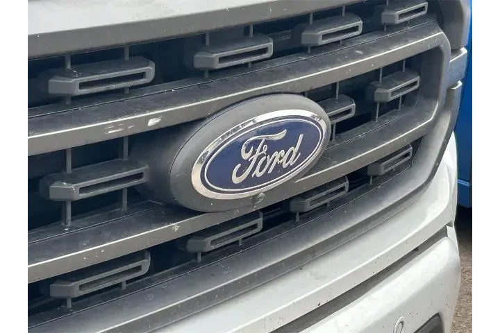 $28766 : Ford F-150 2021 4x4 XLT 4dr image 4