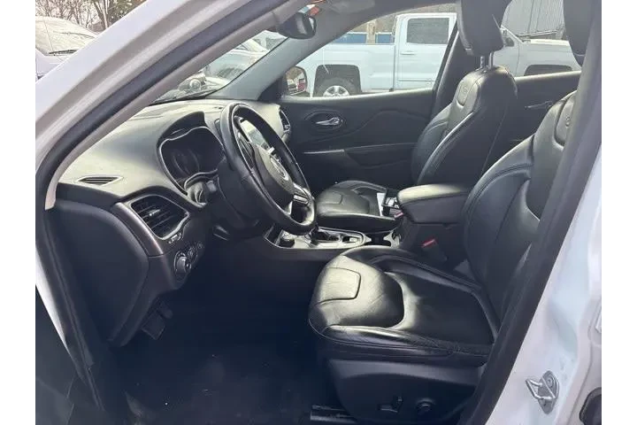 $16977 : Jeep Cherokee 2019 4x4 High image 7