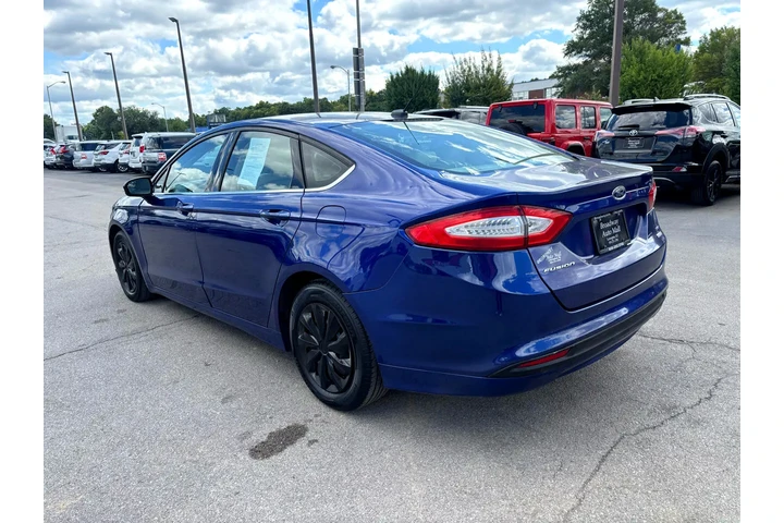 $8980 : 2016 Fusion 4dr Sdn SE FWD image 4