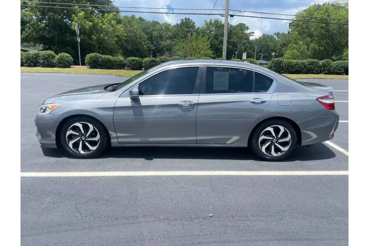 $17650 : 2017 Accord EX-L image 4