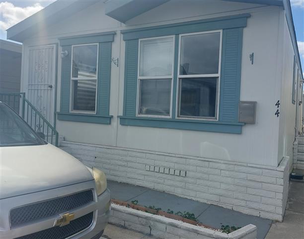 $120000 : Santa Ana, Ca. image 2