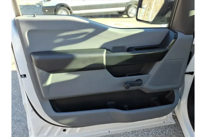 $27475 : Ford F-150 2022 4x2 XL 2dr R image 10