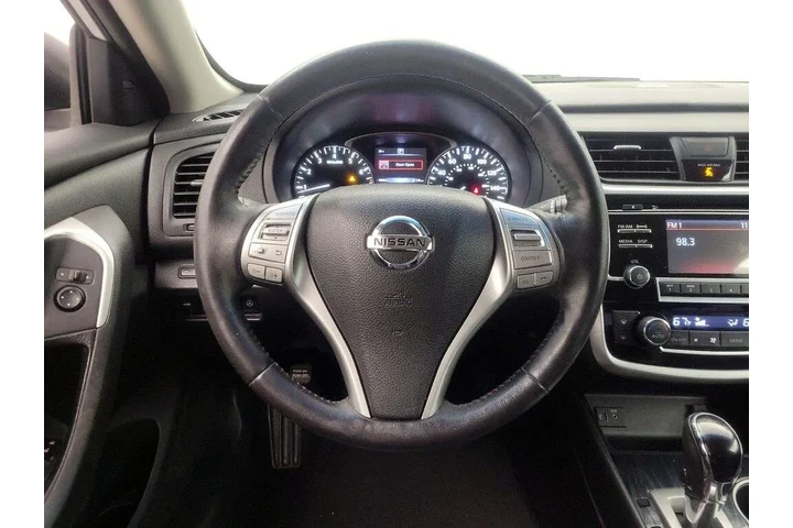 $13998 : Nissan Altima 2018 2.5 SL 4d image 10