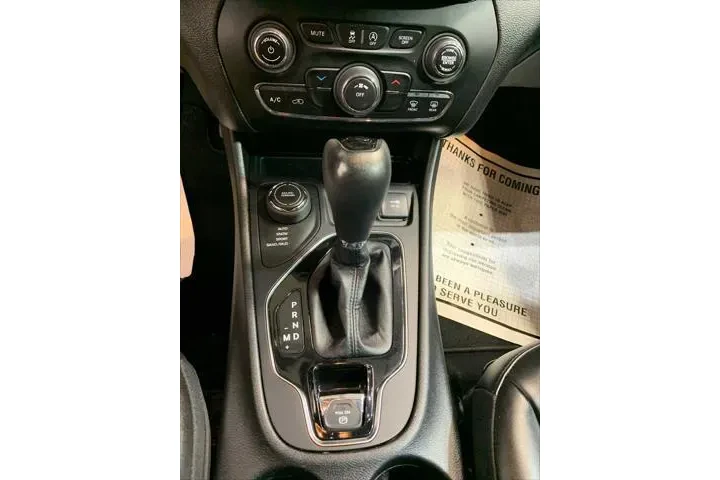 $22950 : Jeep Cherokee 2021 4x4 Latit image 6