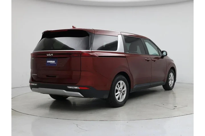 $29998 : Kia Carnival 2024 LX 4dr Min image 8