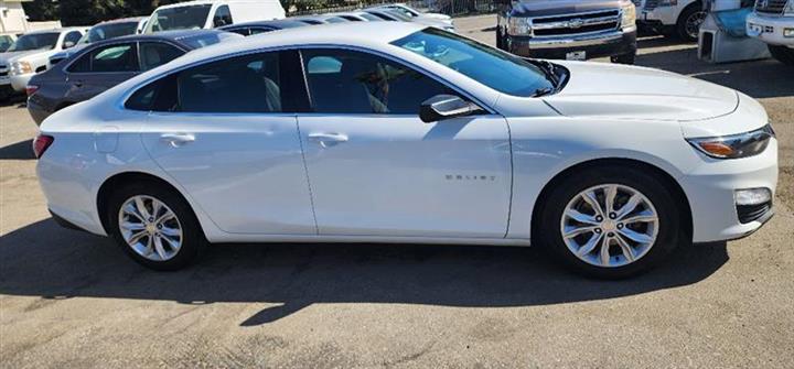 $12999 : 2019 Malibu image 3