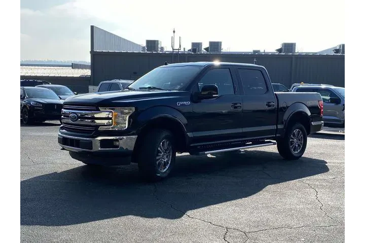 $17990 : Ford F-150 2019 4x4 Lariat 4 image 8