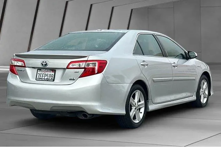 $14500 : Toyota Camry Hybrid 2014 SE image 4