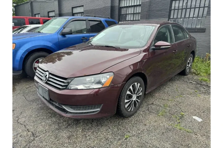 2012 Passat S PZEV image 1