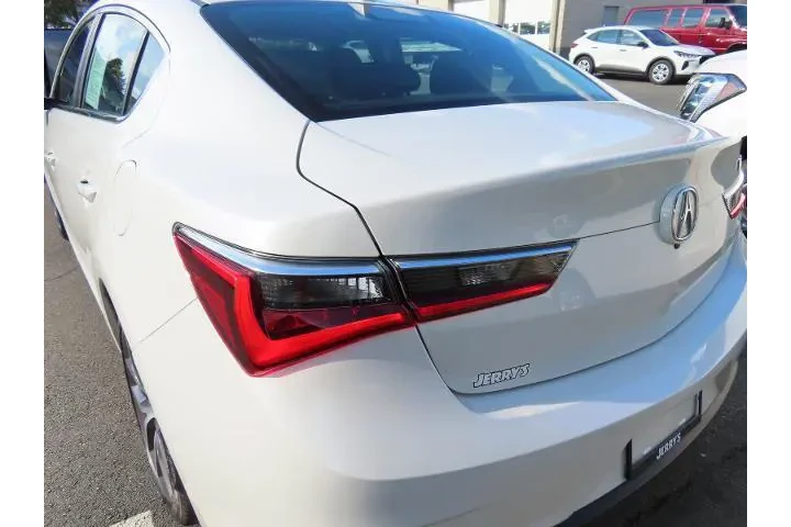 $19700 : Acura ILX 2021 4dr Sedan w/P image 8