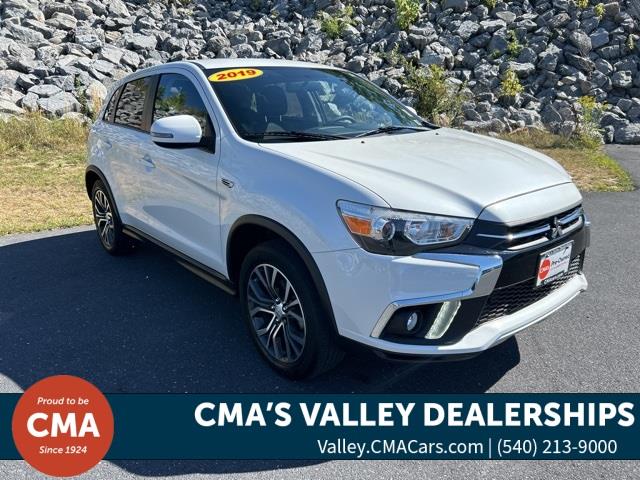 $18998 : PRE-OWNED 2019 MITSUBISHI OUT image 1