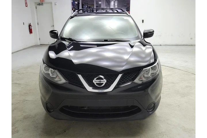 $14998 : Nissan Rogue Sport 2017 S 4d image 2