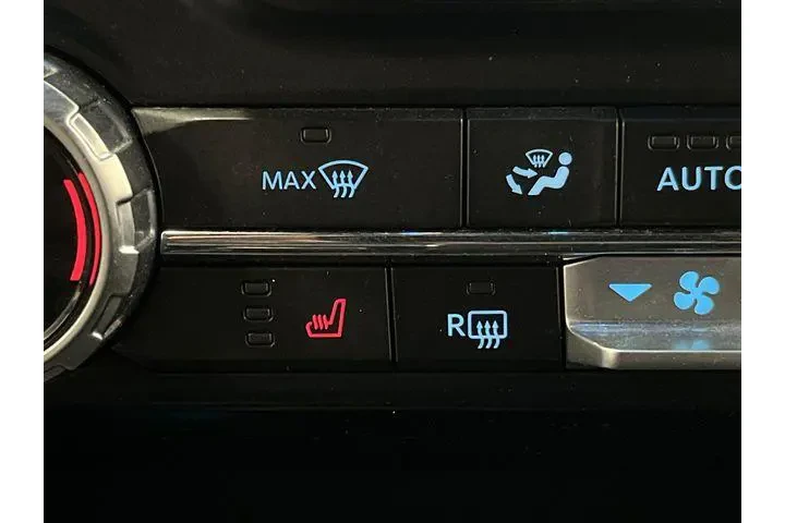 $37995 : Ford F-150 2023 4x4 XLT 4dr image 6