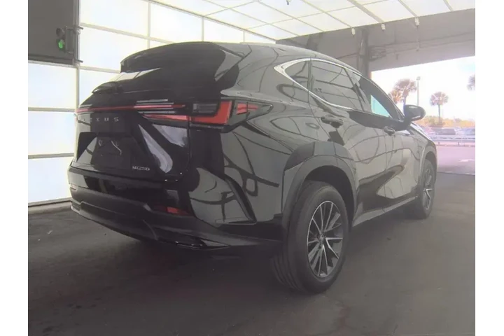 $34793 : Lexus NX 250 2024 4dr Crosso image 5
