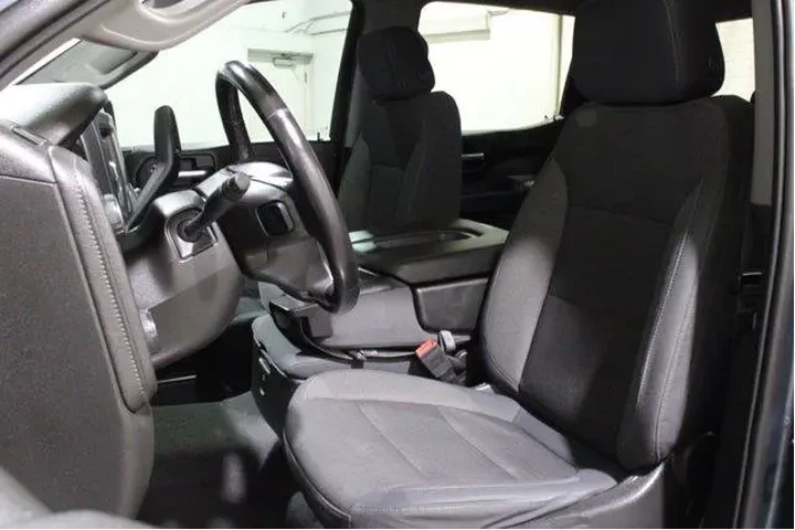 $28598 : Chevrolet Silverado 1500 201 image 4