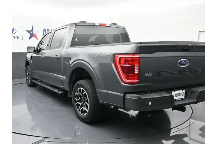 $36488 : Ford F-150 2022 4x2 XLT 4dr image 9