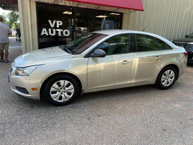 $7999 : 2014 Cruze LS Auto image 10