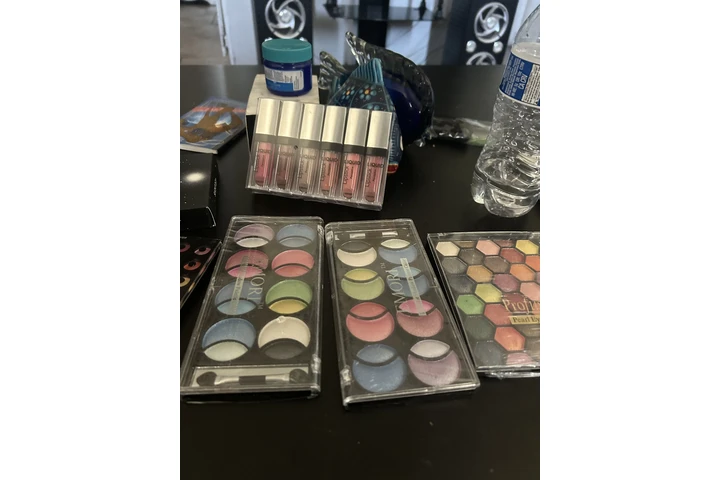 Sombras y labiales image 5