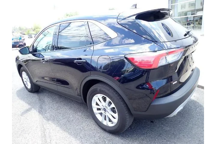 $22599 : Ford Escape 2021 AWD SE 4dr image 3
