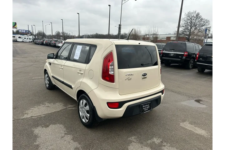 $6480 : 2012 Soul 5dr Wgn Man Base image 4