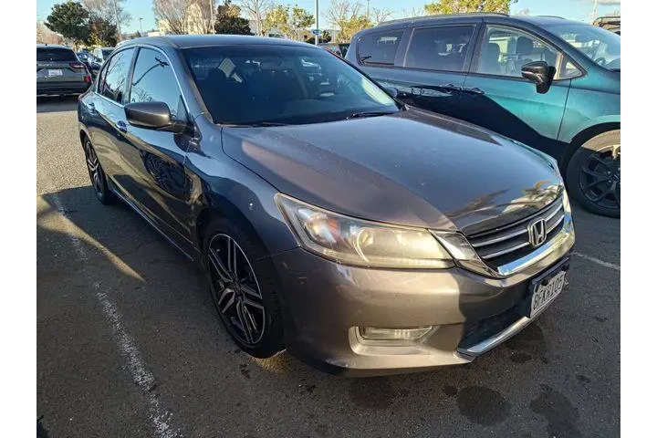 $9750 : Honda Accord 2015 Sport 4dr image 1