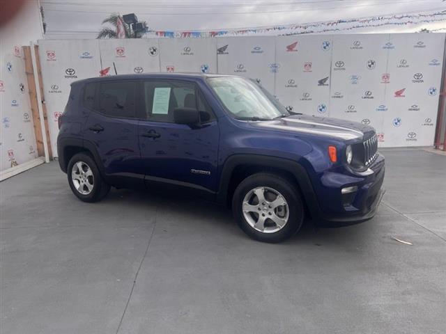 $18995 : Used 2019 Renegade Sport FWD image 2