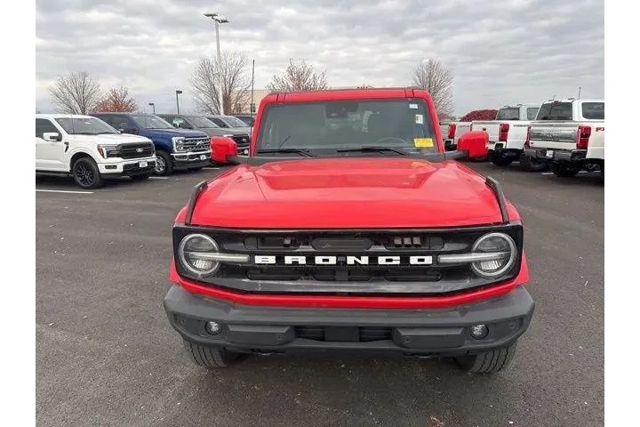 $40000 : Ford Bronco 2023 4x4 Base 4d image 2