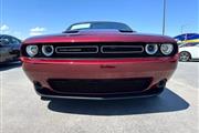 $22995 : Pre-Owned 2019 Challenger SXT thumbnail