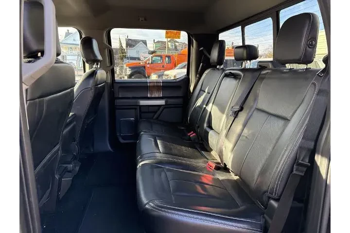 $24985 : Ford F-150 2018 4x4 Lariat 4 image 9