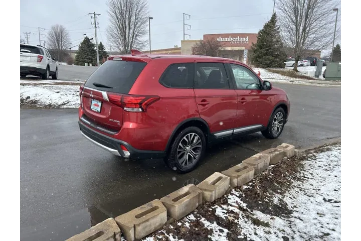 $10990 : 2018 Outlander SE image 7