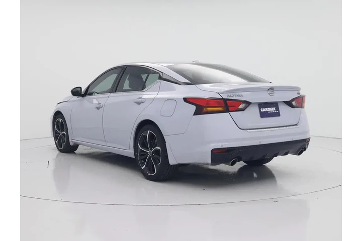 $24998 : Nissan Altima 2023 2.5 SR 4d image 2