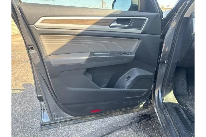 $31982 : Volkswagen Atlas 2023 AWD V6 image 9